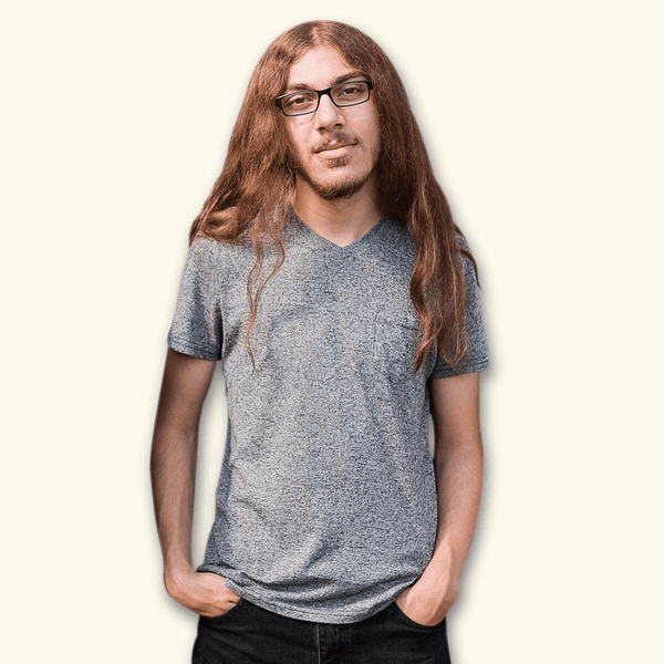 Christian Taylor (aka El Valiente) in his video on hair shedding
